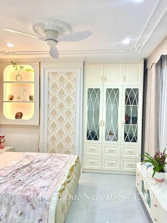 Hệ tủ rượu cánh kính đèn led vàng ấm 3000K phòng khách biệt thự DN-WC-06 xưởng Đức Ngọc